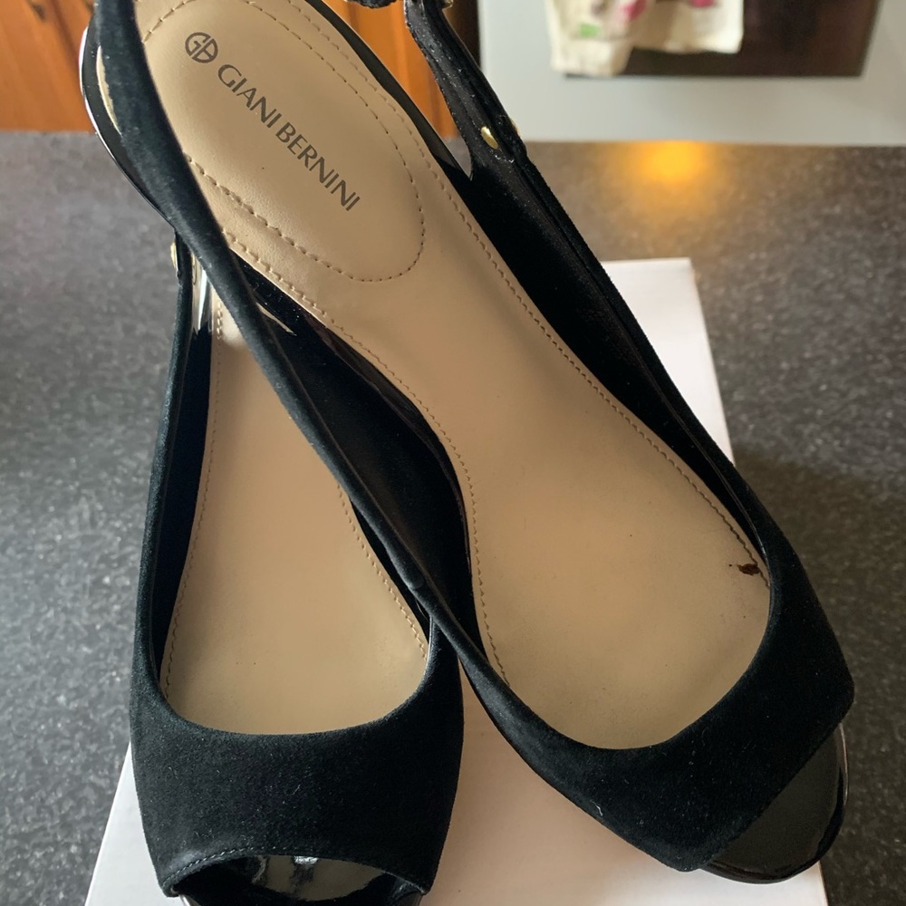 Formal black heels